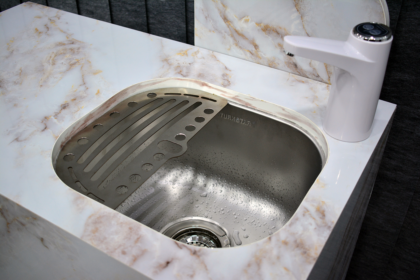 AquaGo Mobile Sink