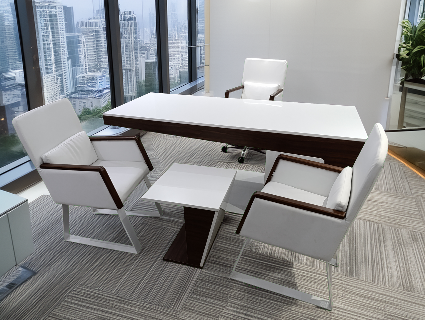 Kant Executive Desk