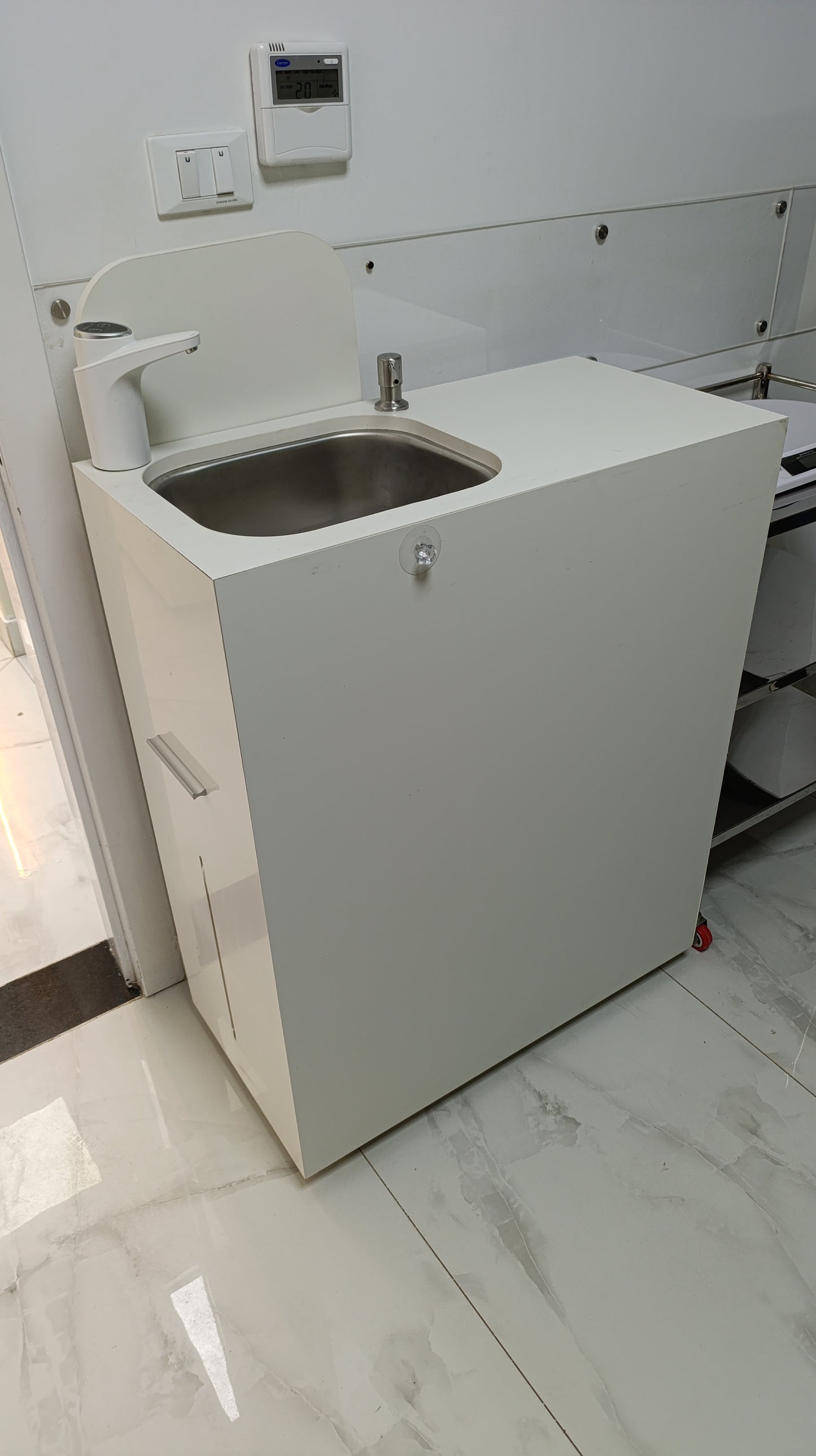 AquaGo Mobile Sink